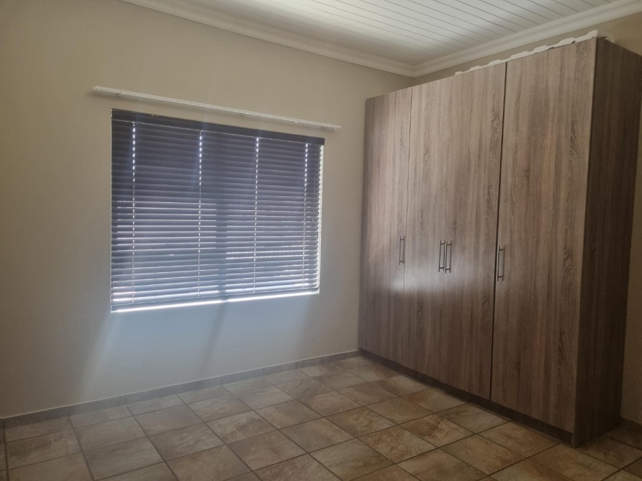 2 Bedroom Property for Sale in Gateway Manor North West